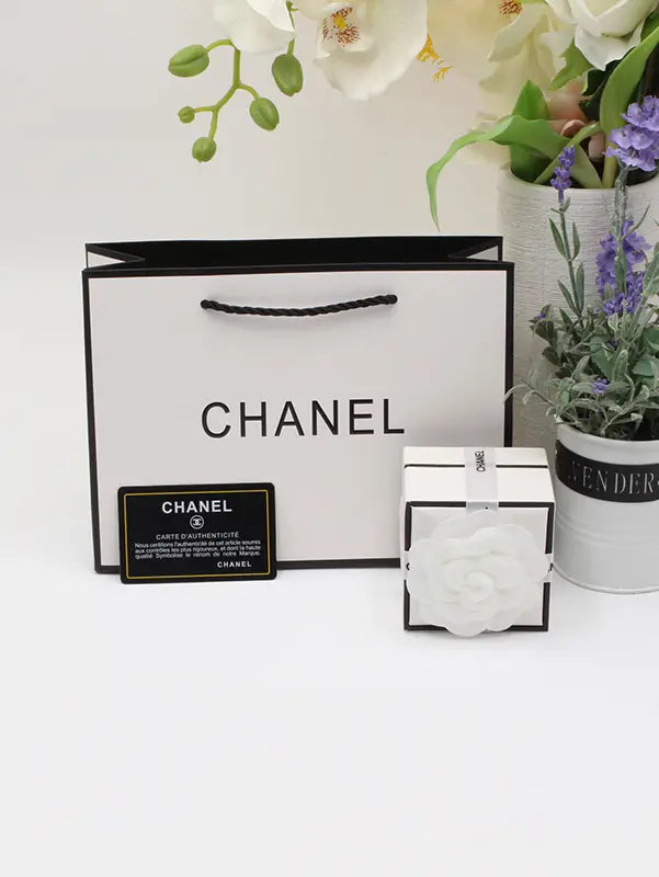 ملحقات شانيل للاطقم مربع صغيره هاي فيرجن هدايا chanel