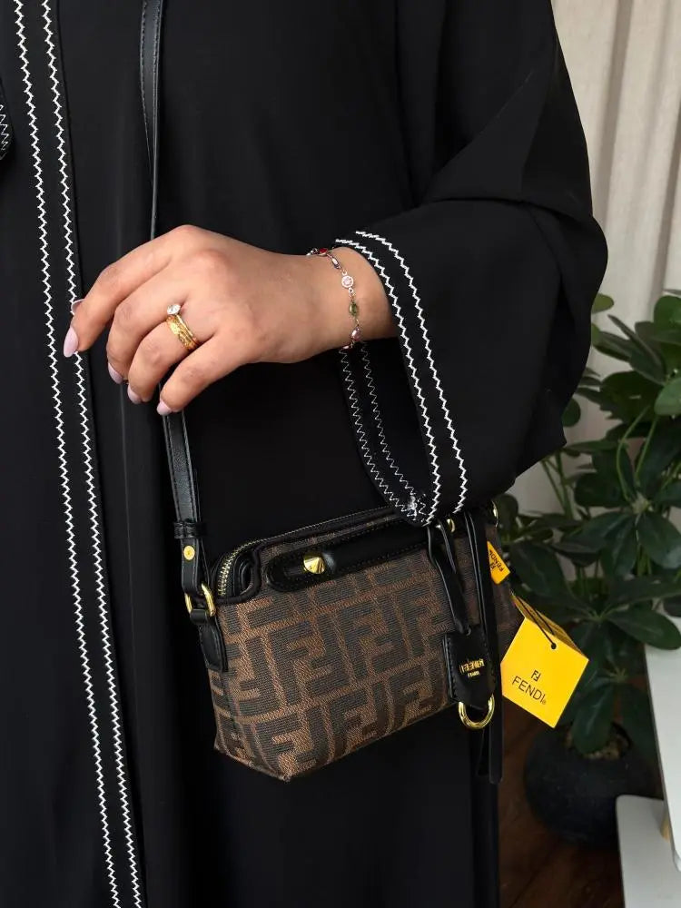 شنطة فندي بنية صغيرة شنط وحقائب fendi bags