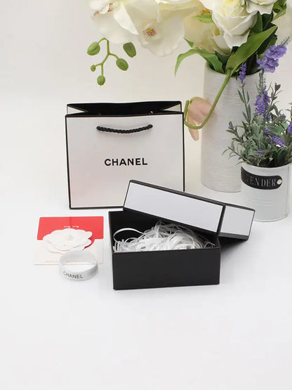 ملحقات اكسسوارت شانيل الجديد هدايا chanel