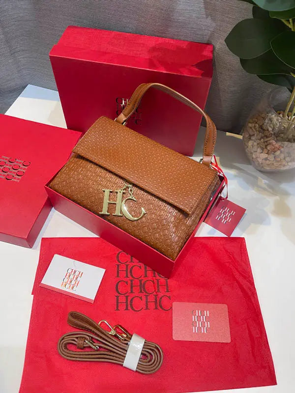 شنطة سي اتش الجديد ماستر شنط وحقائب CH بني