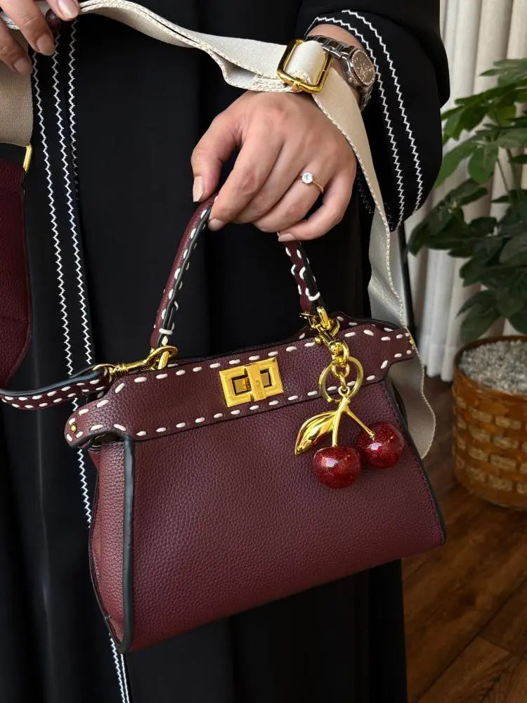 شنطة فندي بتعليقه كرز شنط وحقائب fendi bags