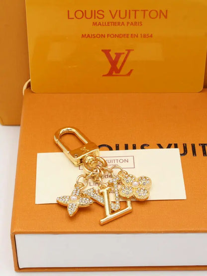 ميدالية لويس فيتون 239 ميدالية louis vuitton