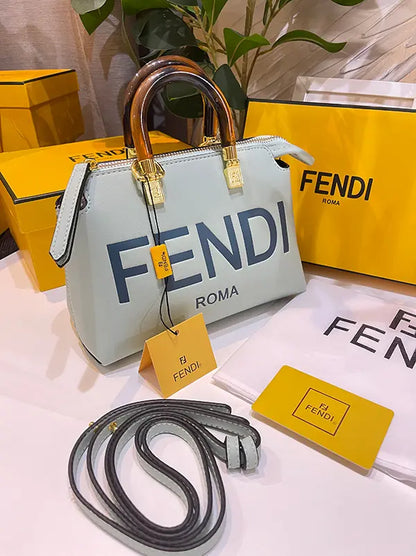 شنطة فندي باي ذا واي وسط الماستر