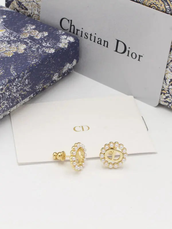 حلق ديور الجديد 680 حلق dior