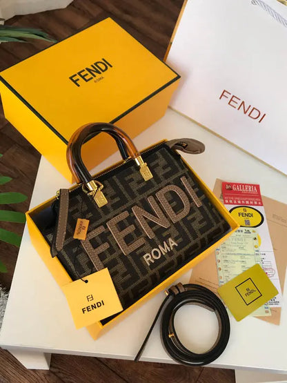 شنطة فندي بني ماستر 389 شنط وحقائب fendi bags
