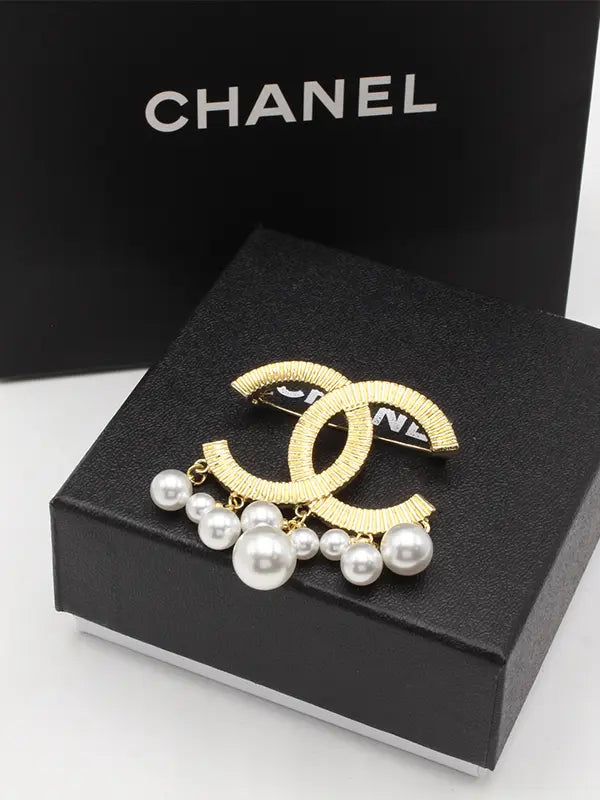 بروش شانيل لولو 217 بروش chanel