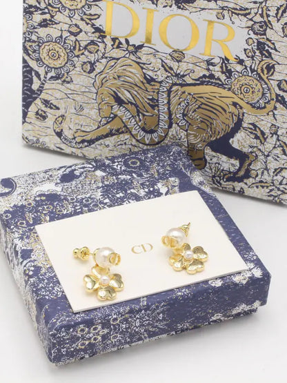 حلق ديور لولو فلاور 675 ماستر حلق dior