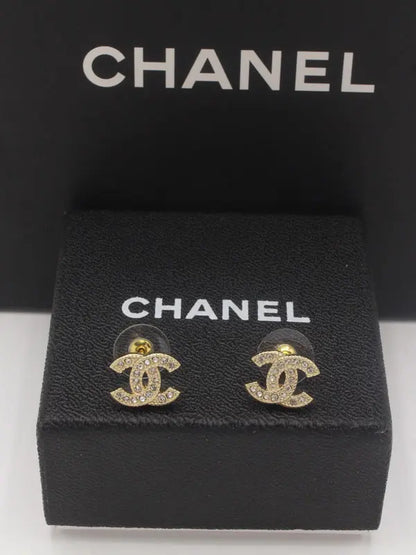 حلق شانيل صغير زركون 663 حلق chanel ذهبي
