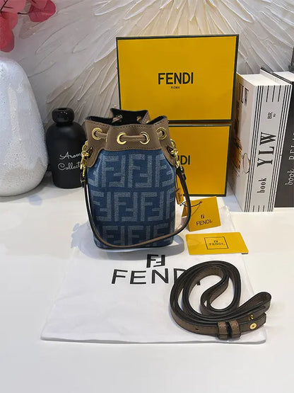 شنطة فندي ماستر صغيرة كحلي شنط وحقائب fendi bags