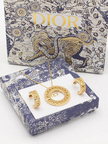 طقم ديور ميتال مدور ذهبي اطقم dior