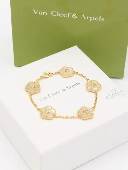اسواره فان كليف زهرات الامبرا اند اربلز الماستر اسواره van cleef