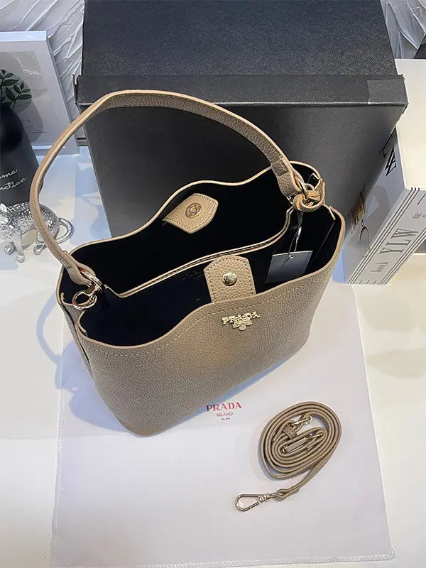 شنطة برادا بيج شنط وحقائب brada bags