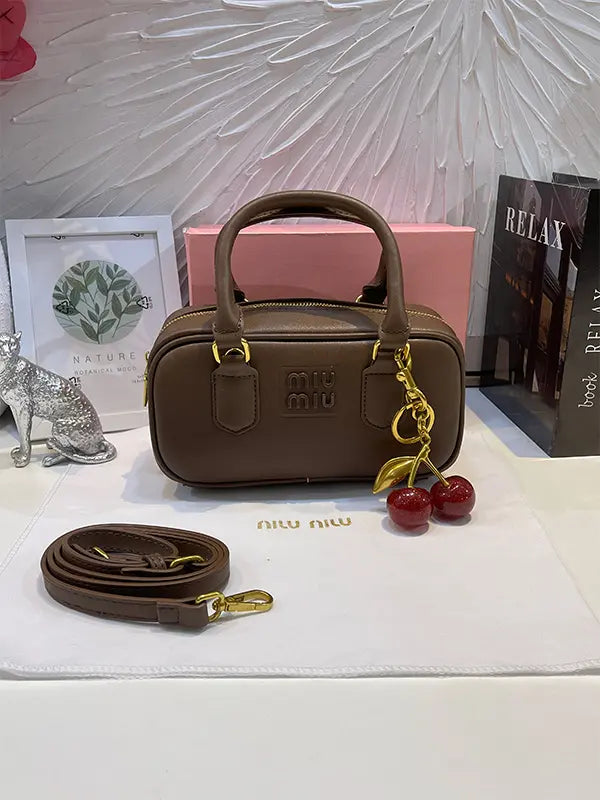 شنطة ميوميو مودرن شنط وحقائب miumiu bags بني