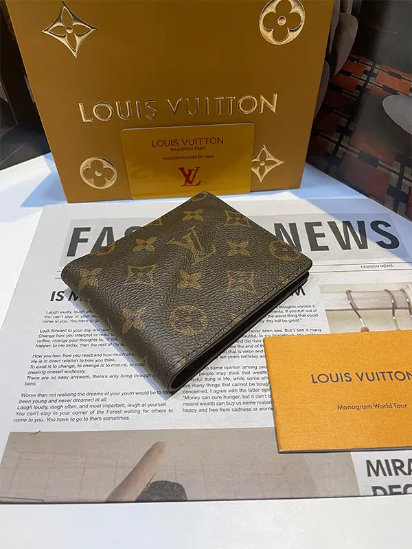 بوك لويس فيتون 320 محافظ louis vuitton bags