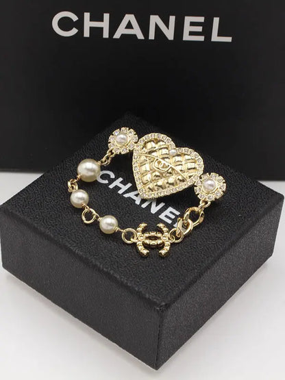 بروش شانيل الجديد 249 بروش chanel