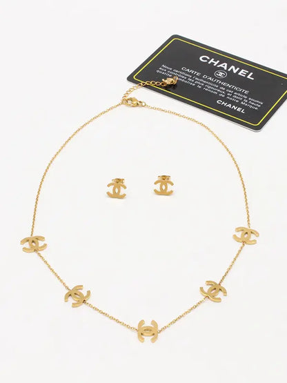 طقم شانيل 2 قطع 665 اطقم chanel ذهبي