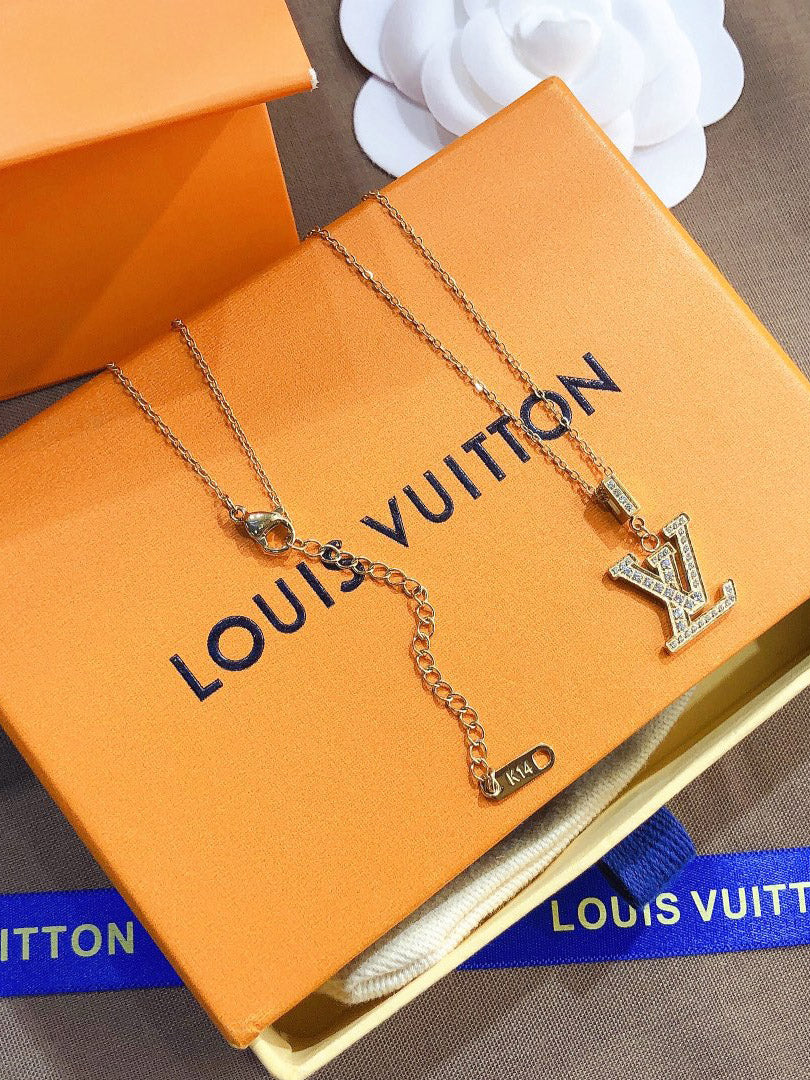 سلسال لويس فيتون بيق لوقو زركون سلسال louis vuitton