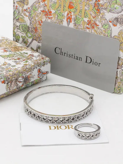 اساور ديور الهبه مع الخاتم اسواره dior
