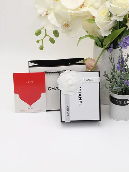 ملحقات اكسسوارت شانيل الجديد هدايا chanel