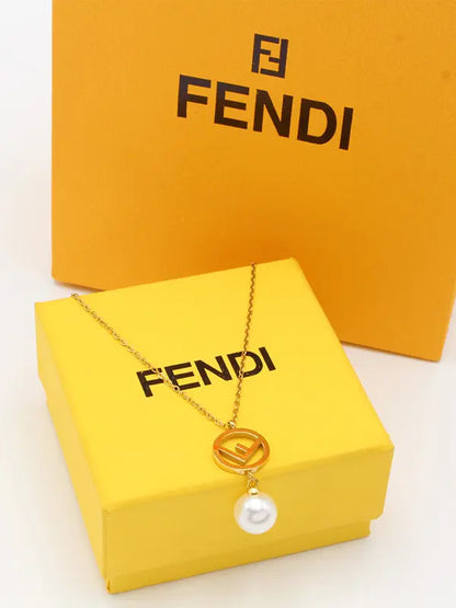 سلسال فندي ميتال بيرل لوقو سلسال fendi