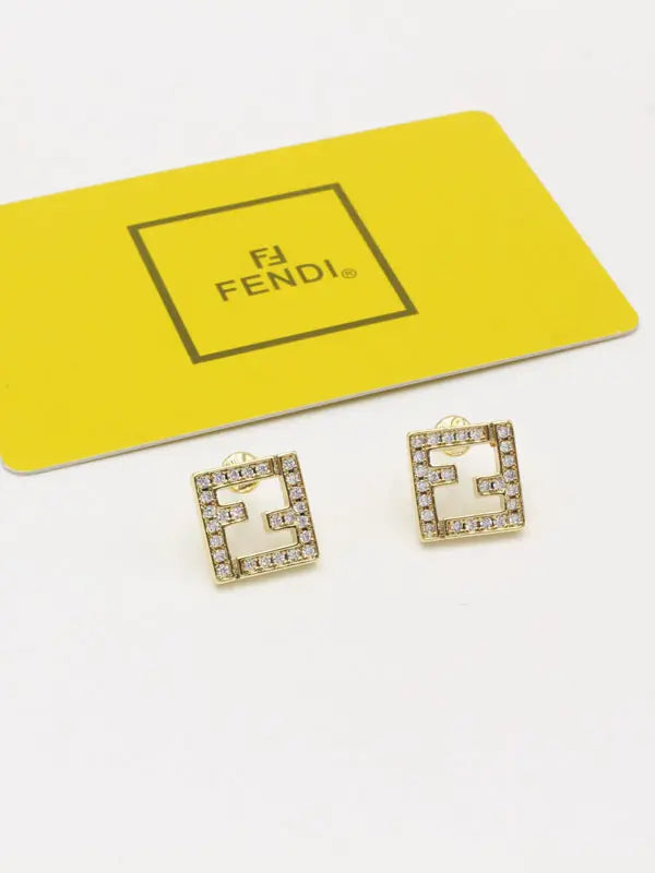 حلق فندي زركون سكوير حلق fendi