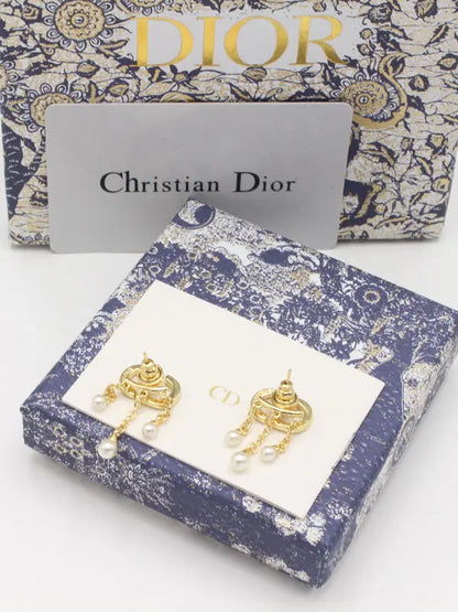 حلق ديور ثري بيرلز ماستر حلق dior