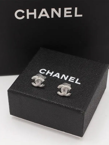 حلق شانيل زركون صغير 622 حلق chanel