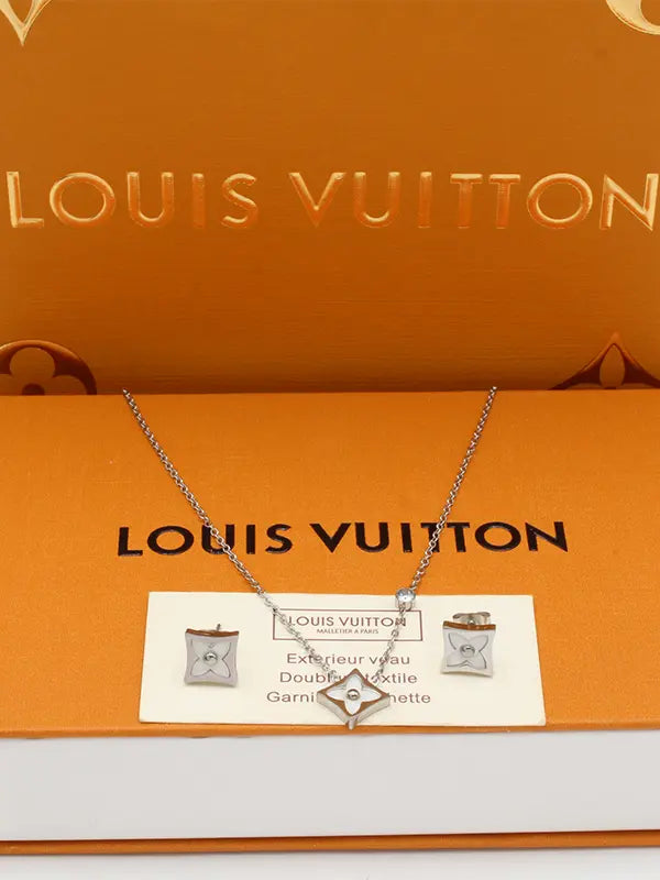 طقم لويس فيتون 2 قطع 663 اطقم louis vuitton فضي