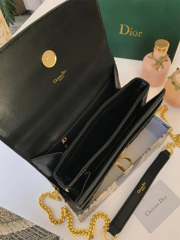شنطة ديور اوبليك الهبه شنط وحقائب dior bags
