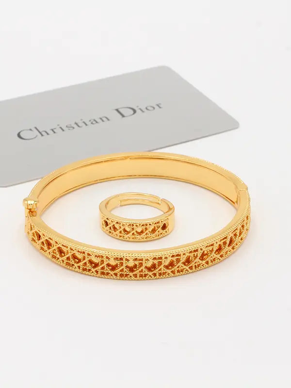 اساور ديور الهبه مع الخاتم اسواره dior