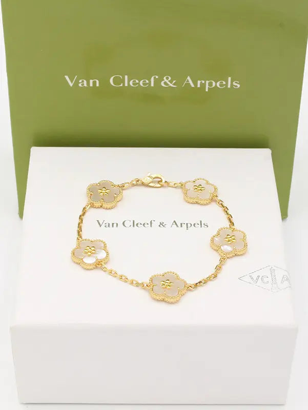 اسواره فان كليف زهرات الامبرا اند اربلز الماستر اسواره van cleef