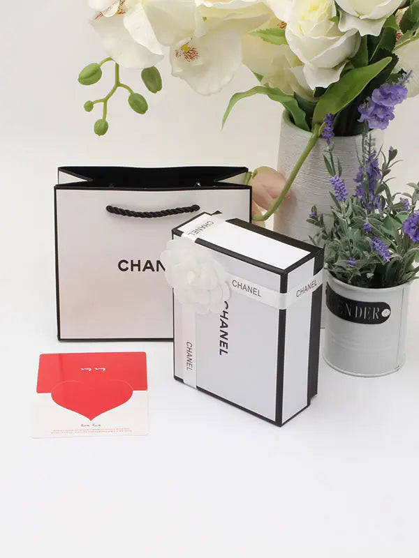 ملحقات اكسسوارت شانيل الجديد هدايا chanel