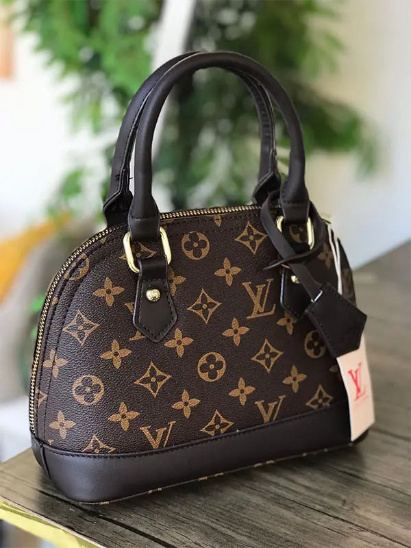شنطة لويس فيتون نيو ماستر سمول فيرجن شنط وحقائب louis vuitton