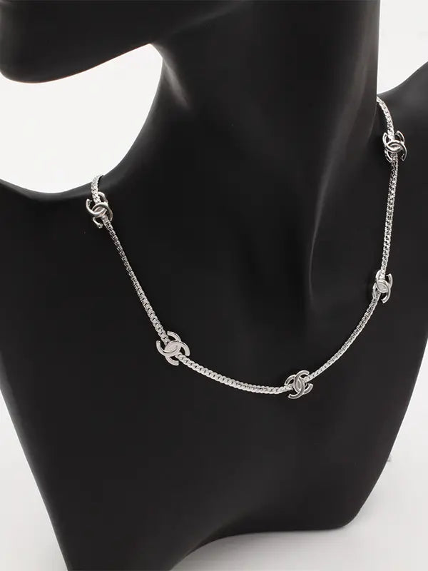 عقد شانيل تشوكر لوقو سلسال chanel