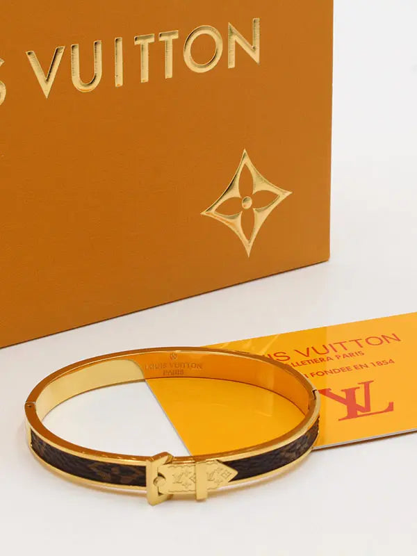 اسواره لويس فيتون كي بانقل قولد اند براون اسواره louis vuitton