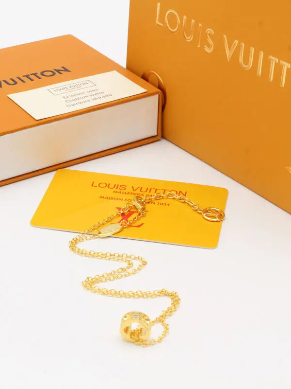 سلسال لويس فيتون لوقو 681 سلسال louis vuitton