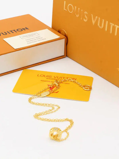 سلسال لويس فيتون لوقو 681 سلسال louis vuitton