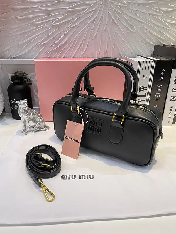 شنطة ميو ميو فلات شنط وحقائب miumiu bags