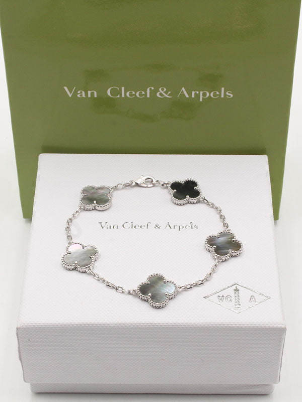 اساور فان كليف الماستر الجديده