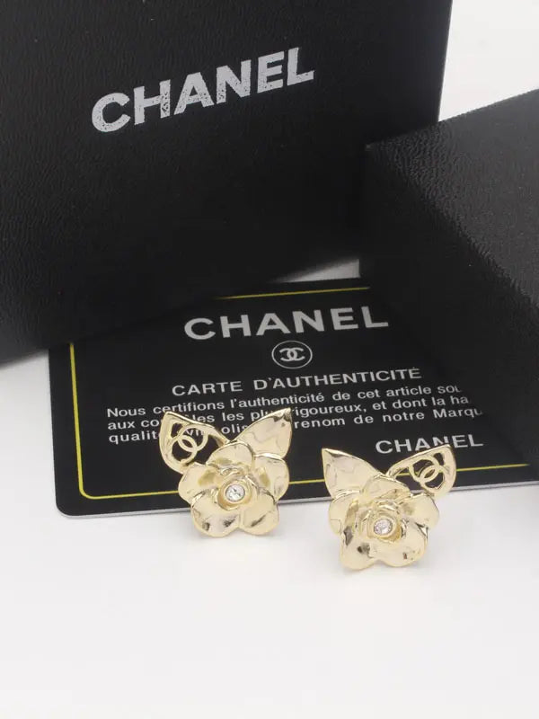 حلق شانيل ورد 654 ماستر حلق chanel
