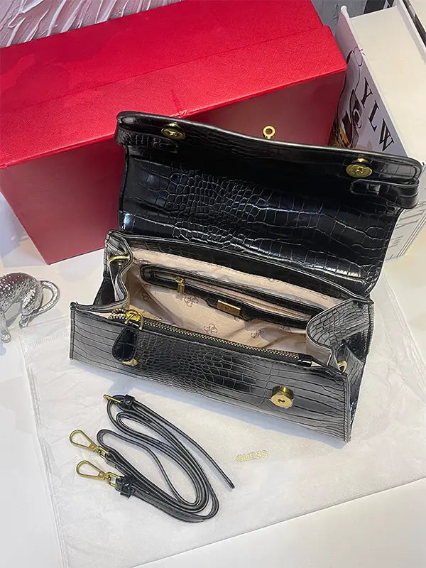 شنطة Guess شنط وحقائب Guess bags