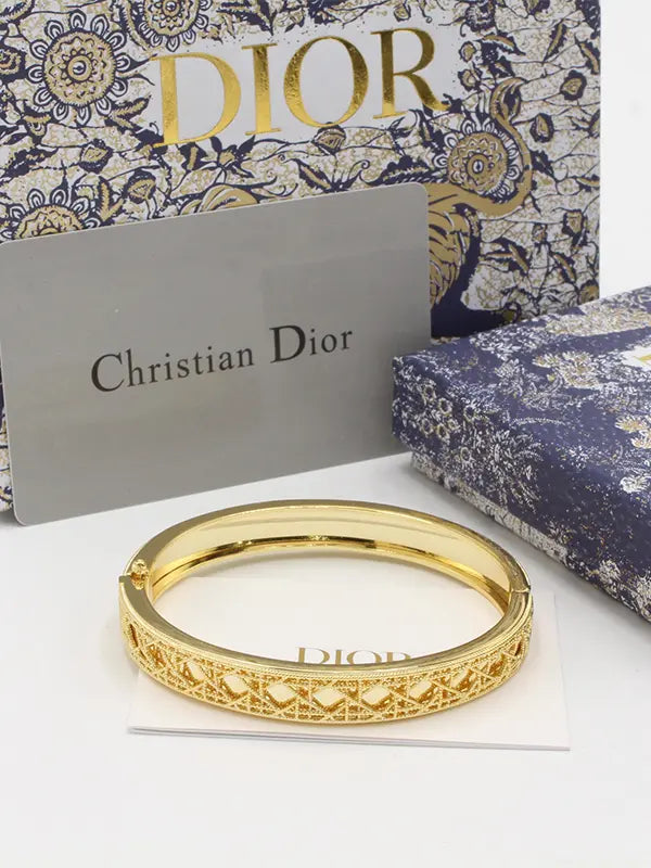 اساور ديور ماستر الهبة اسواره dior