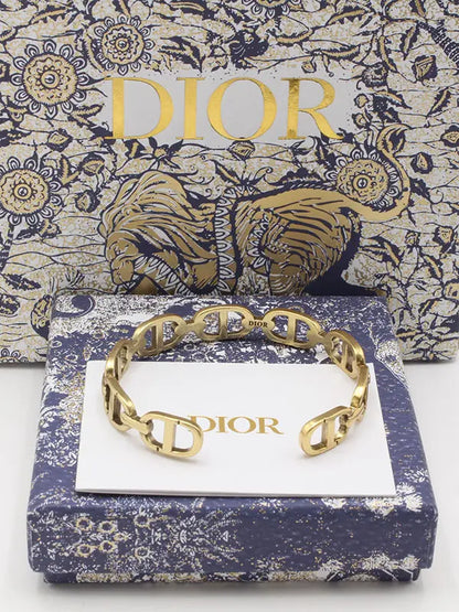 اساور ديور انتيك الجديد 903 اسواره dior
