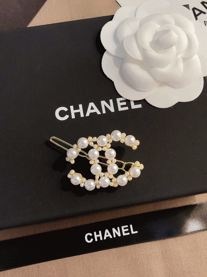 بكلة شعر شانيل لوقو اكسسوارات شعر chanel