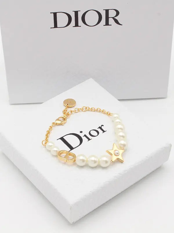 اساور ديور ستار لوقو بيرل اسواره dior