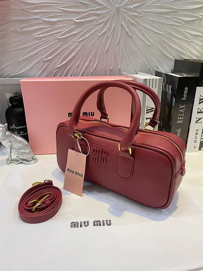 شنطة ميو ميو فلات شنط وحقائب miumiu bags