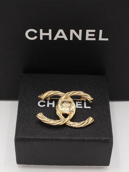 بروش شانيل 218 بروش chanel
