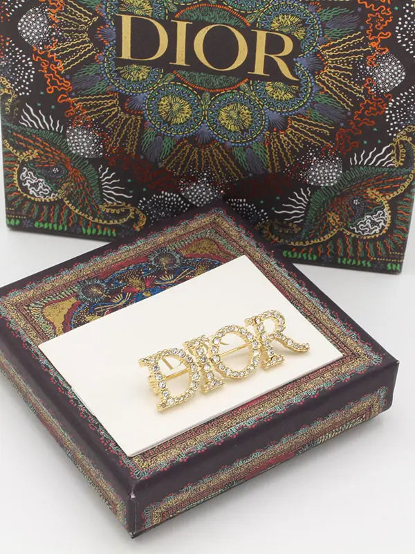 بروش ديور كريستال 246 بروش dior