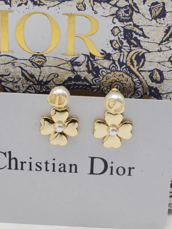 حلق ديور لولو فلاور 675 ماستر حلق dior
