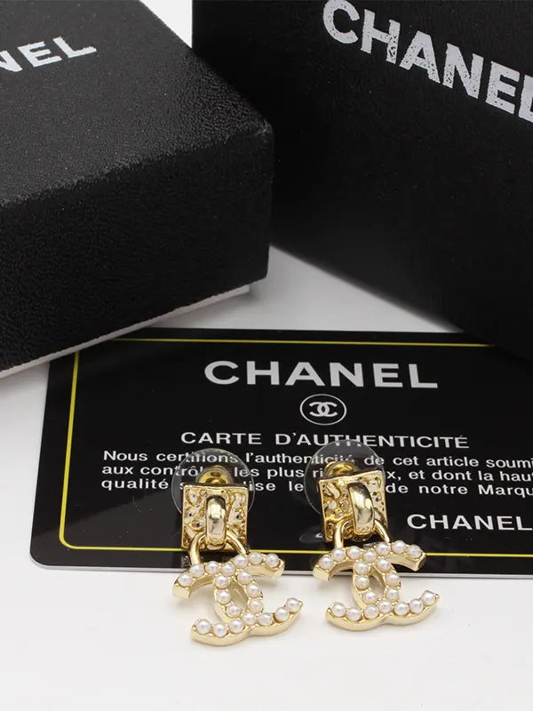 حلق شانيل 566 حلق chanel ذهبي